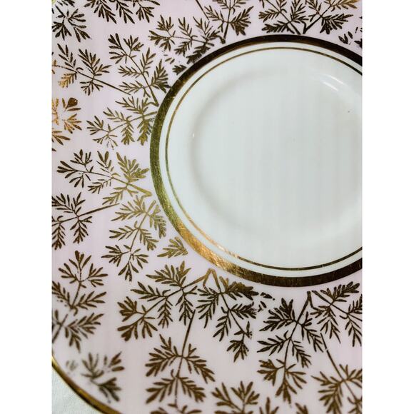 Colclough Bone China Tea Saucer Pink Gold Leaves Trim Crafted in England 1616 - Picture 4 of 7